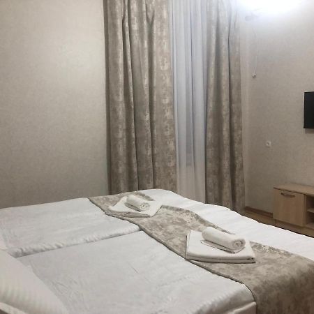 Cozy House Hotel Телави Екстериор снимка