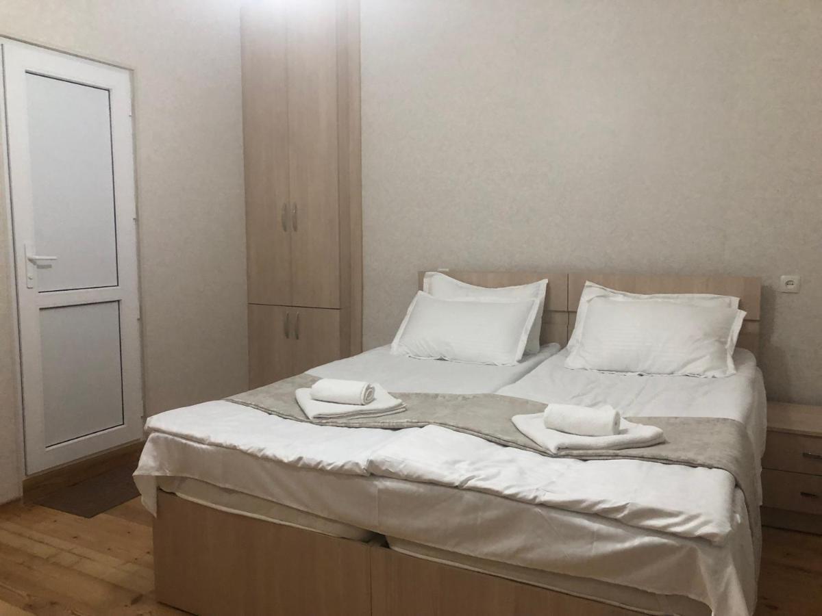 Cozy House Hotel Телави Екстериор снимка