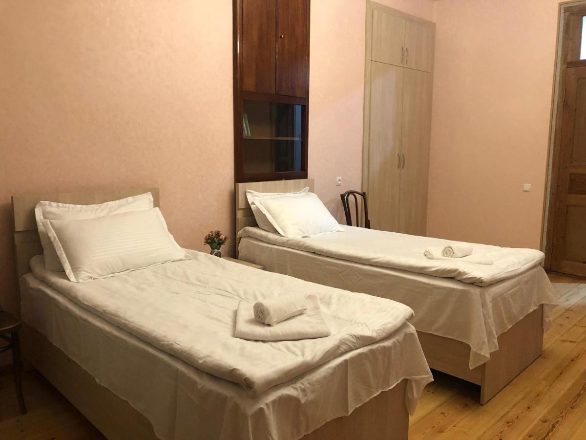 Cozy House Hotel Телави Екстериор снимка